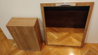 Prodám set koupelnového nábytku (3 skříňky+zrcadlo se světl) - 6