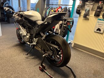 CF MOTO 675 SR-R - 6