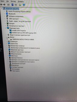 Herní notebook Razer Blade 18 - 6