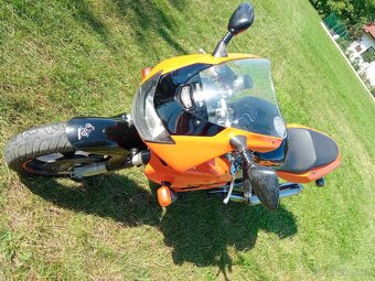 Honda VTR Firestorm 1000 - 6
