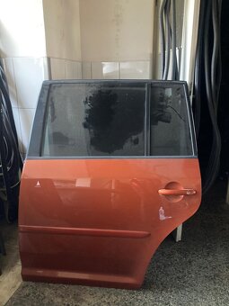 VW Caddy 2012 Dvere 4ks TOP - 6