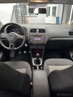 VW Polo 1.4i 16V 63kw - rok 2010 čistý, udržovaný - 6