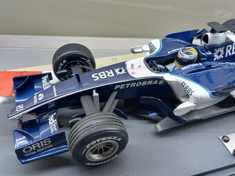 F1 WILLIAMS COSWORTH FW28 NICO ROSBERG HOTWHEELS 1:18 - 6