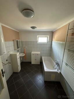 PRONÁJEM RODINNÉHO DOMU 3+1, 125 m² - 6
