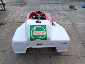 Dobová závodní motokára informace - 6