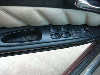 Alfa Romeo 166 2.4 100kW prodám díly - 6