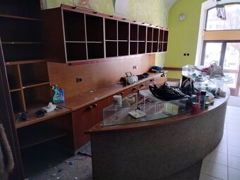 Pronájem obchodu 41 m2 na Resselově náměstí v Chrudimi - 6