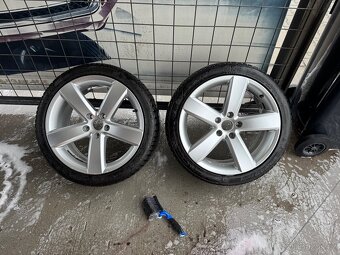 Vw Daytona 18” 5x112 s pneu 235/40 r18 - 6
