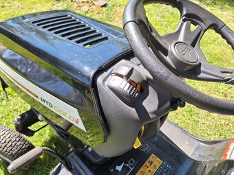 Zahradní traktor MTD GOLD - 6