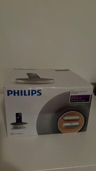 Philips iPhone nabíječka s reproduktorem a hodinami - 6