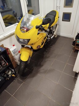 Honda VTR 1000 - 6