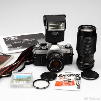 Canon AE-1 + dva objektivy + příslušenství - 6