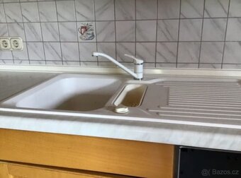 Kuchyňská linka z masivu se spotřebiči, 5357 - 6