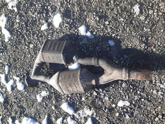 AUDI A8, S8 D2 - prodám výfuk + předkatalyzátory - 6