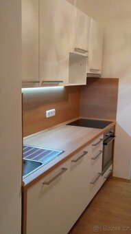 KUCHYNĚ, SKRÍNĚ,INTERIERY - 6