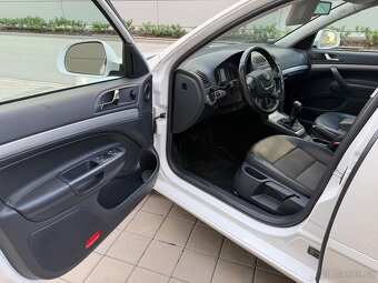 ŠKODA OCTAVIA II FACELIFT 1.8TSI ELEGANCE - 6