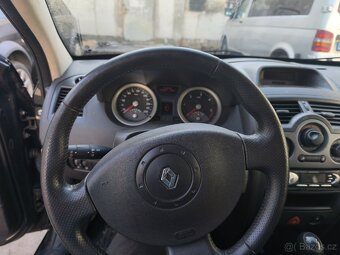 Renault Megane II 1.9 DCI - 6