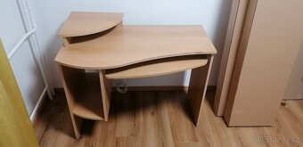 Pracovní stůl na pc - 6