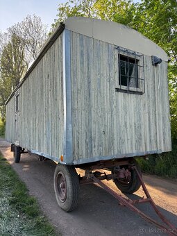 Maringotka 8m x 2,4m tovární výroby - 6