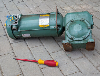 Elektromotor s převodovkou, 1 - 6