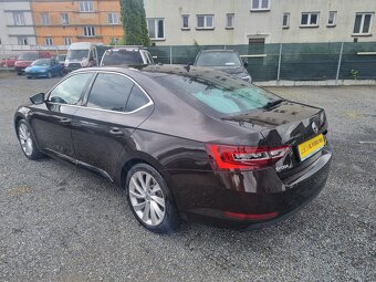 ŠKODA SUPERB laurin/klement 2.0TDi 140KW R.V.2017/DSG 4X4 - 6