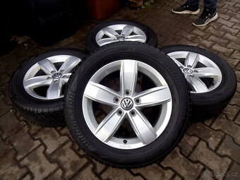 ZÁNOVNÍ ZIMNÍ ORIGINÁL VW 16" 5x112 pneu 205/60R16 - 6