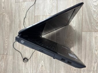 Prodám funkční vylepšený herní notebook ASUS - 6