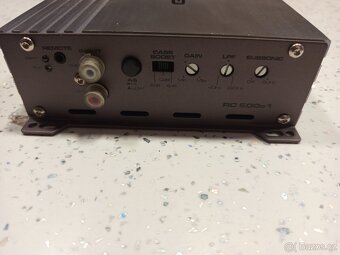 Subwoofer se zesilovačem - 6