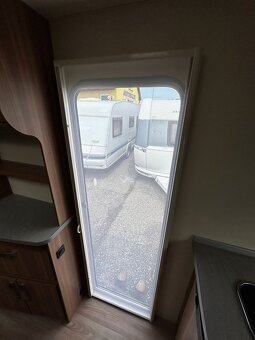 Prodám karavan Wieisberg 420 QD - 6