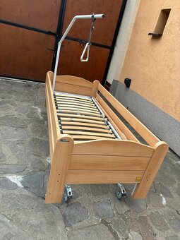 Polohovací postel - 6