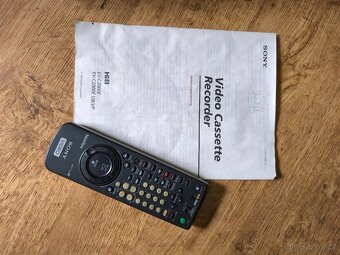 Videorekordér HI8 SONY ev-c2000e, příslušenství,čti popis - 6