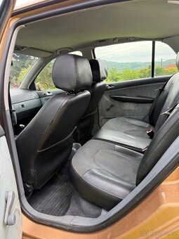 Škoda fabia sedan comfort 1.9 TDI - 6
