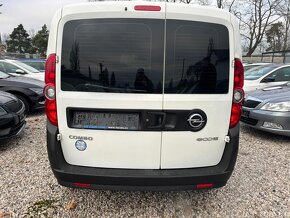 Opel Combo 1.3 CDTI 66 kW r.v.2016 - 6