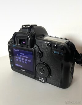 Fotoaparát Canon EOS 5D Mark II s příslušenstvím - 6