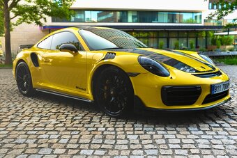 Porsche 911 (991)turbo s - 6