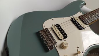 Fender American Professional Stratocaster - elektrická kytar - 6