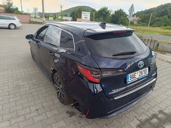 Toyota Corolla Touring Sports Hybrid - 6