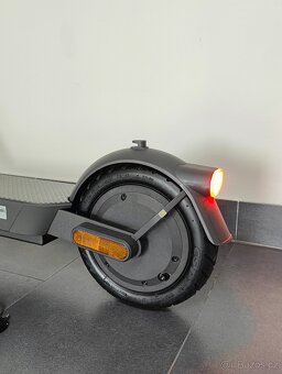 Elektrokoloběžka Xiaomi Electric Scooter 5 EU až 30-35 km/h - 6