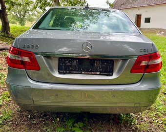 Mercedes Benz E200 CDI Elegance - 6