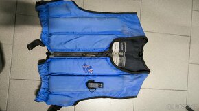 Vodácké/plovací/záchranné vesty - 6