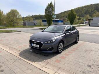 Hyundai i30 FastBack 88kW rv 2019 nájezd 70 867km - 6