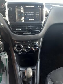 PEUGEOT 208 - 6