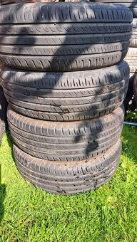 Prodám pneumatiky letní. 215,65,R 16,H. Cena.4000. - 6