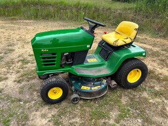 Zahradni trakturek John Deere - STX 38 - 6