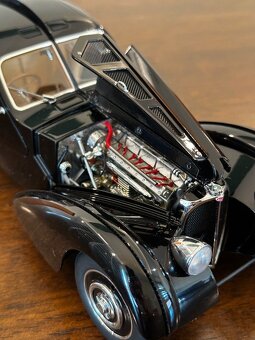1/18 Autoart Signature Bugatti Type 57 SC Atlantic - 6