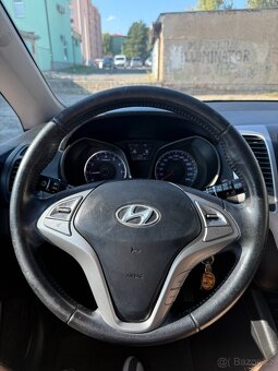 Hyundai IX 20  1.4 benzín,nový v ČR,rok 2012 - 6