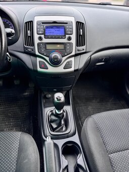 Hyundai i30. 1.6 diesel - 6