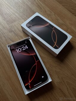 Apple iPhone 16 Pro 128GB zlatý - 6