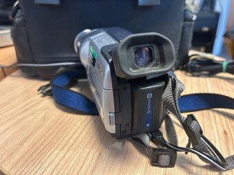 videokamera sony Digital 8 DCR-TRV145E PAL - 6