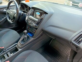 Ford Focus ST Line - 6